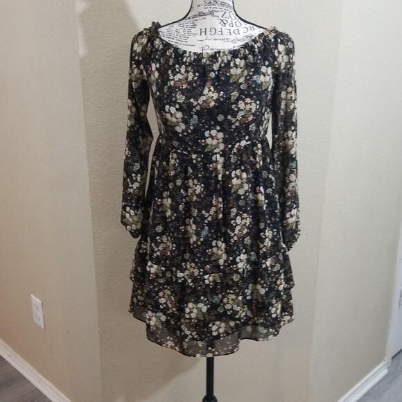 WAYF dress size small - Picture 1 of 8